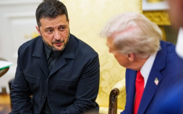 Трамп про Зеленського: “У нього нічого немає, поки я це не схвалю”
