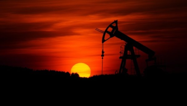 Нафта дешевшає після захоплення США танкера поблизу Венесуели