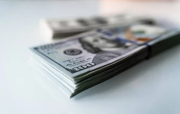 Украина в 2025 году привлекла $52,4 млрд: большинство — за счет активов россии