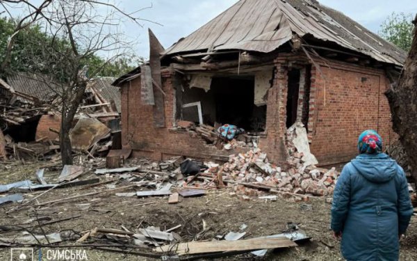 Двоє людей постраждали через російські обстріли Сумщини