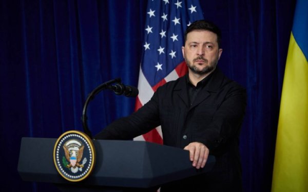 Зеленський відкинув відмову України від власних територій