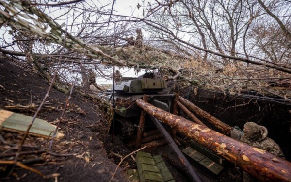 Генштаб ЗСУ: росіяни тиснуть на Покровському, Лиманському і Костянтинівському напрямках