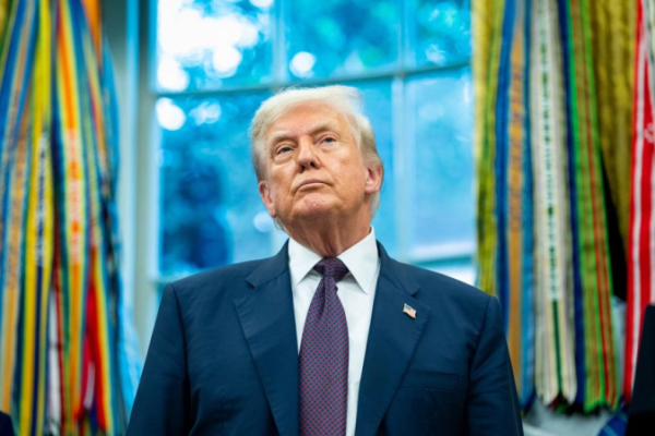 Трамп освободил организатора финансовой пирамиды на $1,6 млрд через несколько дней после заключения