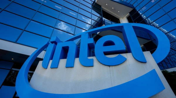 Украинцы подали в суд на Intel и AMD: что известно