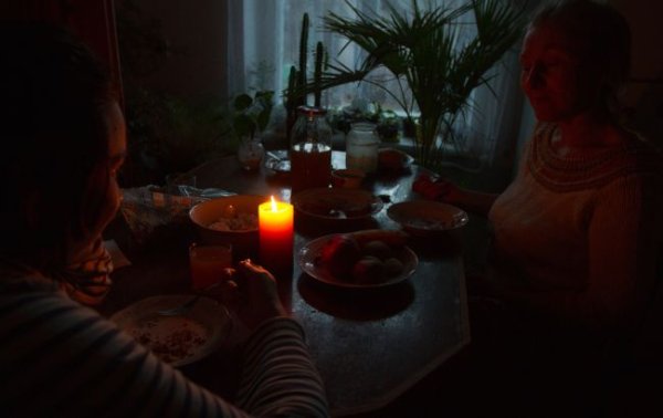 Графики отключений на 4 декабря: где и когда не будет света (список)