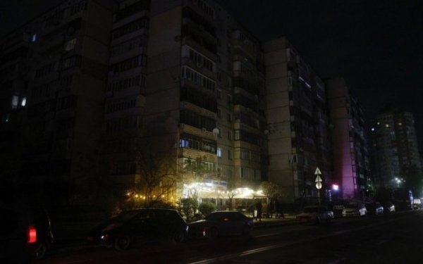 У понеділок діятимуть посилені графіки відключення світла, – Укренерго