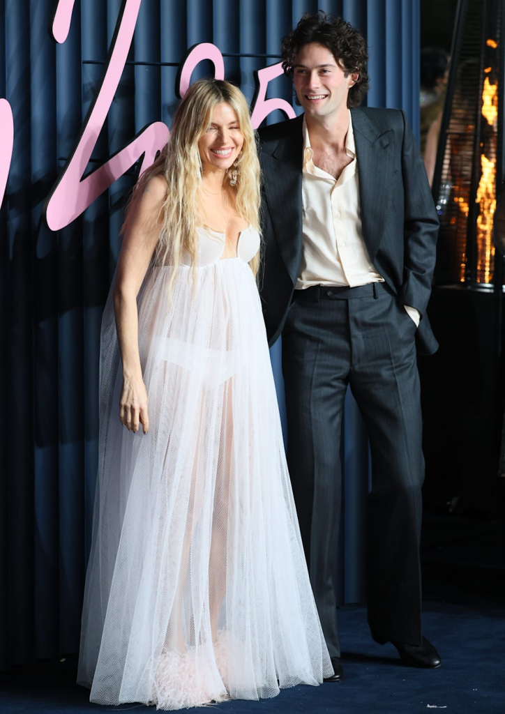 Sienna Miller i Ellie Goulding - dwie gwiazdy, które ogłosiły ciążę na jednej imprezie