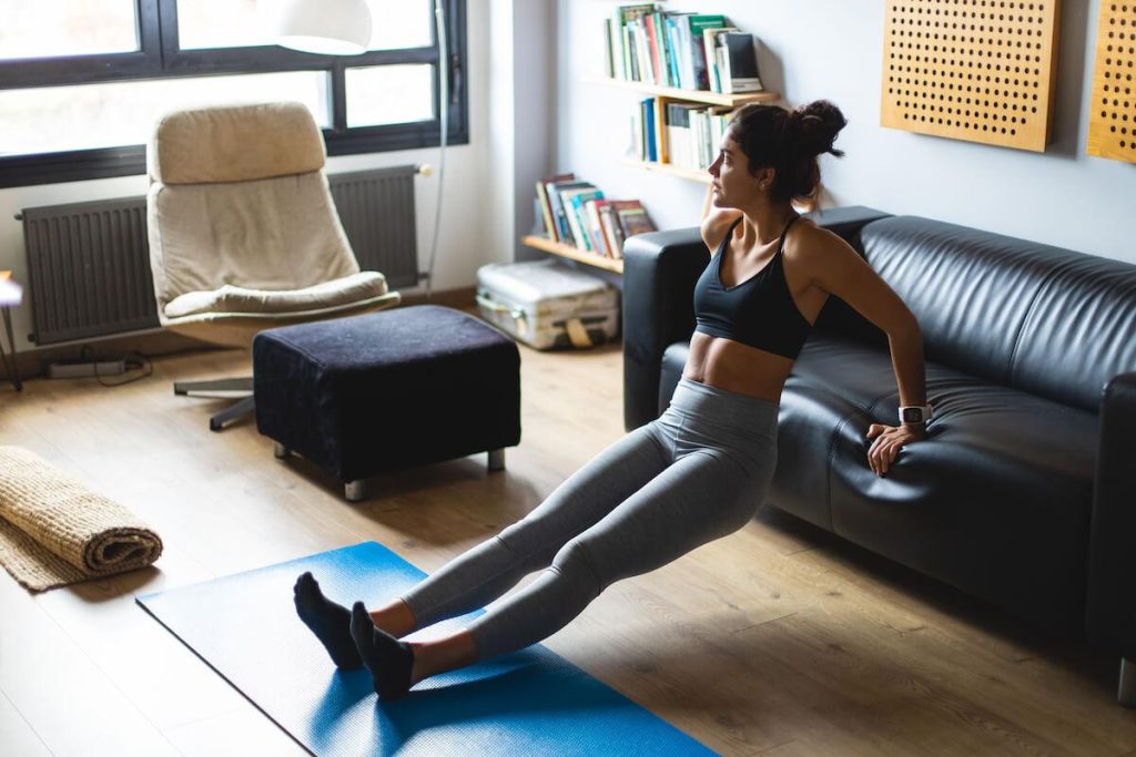 Тренд silent workout – рух без перевантаження нервової системи Silent workout — тренд низькоударних тренувань без стресу для нервової системи. Переваги, ефективність, види вправ і поради для початківців.
