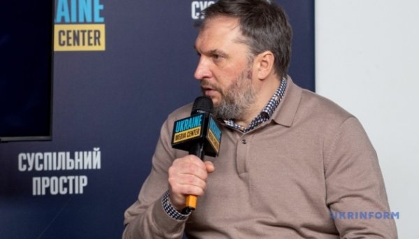 В Україні дорожчає пальне: експерт назвав причину і спрогнозував зростання цін на АЗС