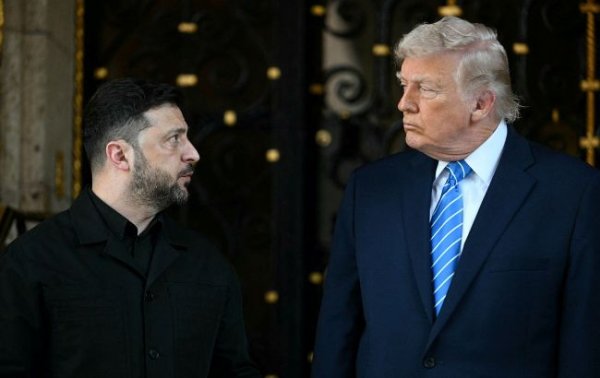 Трамп о Зеленском: “У него нет карт, есть только я”