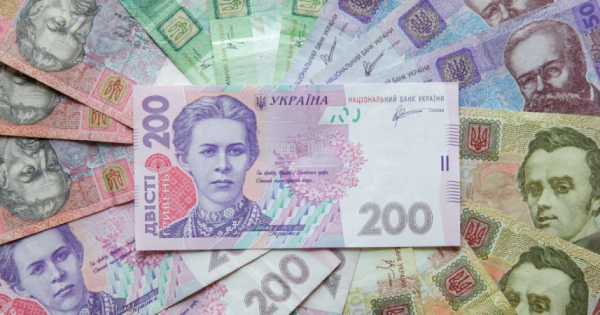 Эксперт объяснил, почему НБУ перешел к контролируемой девальвации гривны