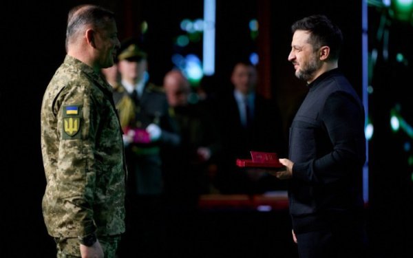 Зеленський вручив державні відзнаки: серед нагороджених Олег Ляшко