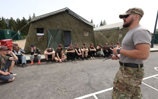 РФ милитаризирует детей с ВОТ через лагеря под видом “патриотического” проекта, – ЦНС