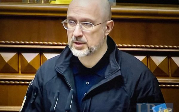 182 будинки в Києві ще підключають до тепла: Шмигаль закликав робити ставку на генерацію, а не накопичення енергії