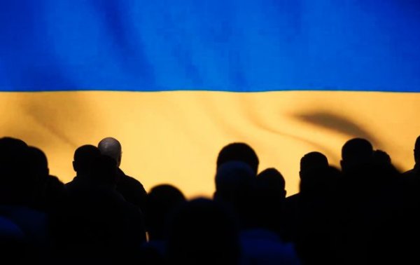 Бронирование, доплаты к зарплатам и помощь ВПЛ: что изменится для украинцев с 1 февраля