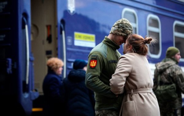 Рада продлила военное положение и мобилизацию: главные правила на ближайшие 90 дней