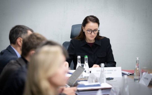 Свириденко: уряд готує резервне живлення для виробників продуктів через довгі відключення світла