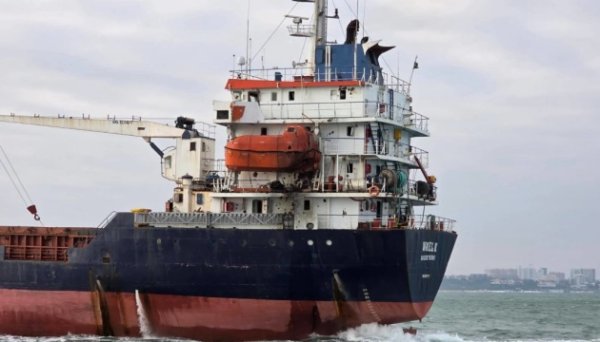 Росія завдала удару по двох цивільних суднах у Чорному морі