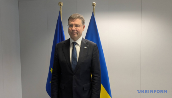 Домбровскіс: З точки зору України, кредит на €90 мільярдів – це той самий репараційний кредит