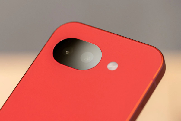 Google представила Pixel 10a за $499: конкуренция с будущим iPhone 17e и акцент на ИИ