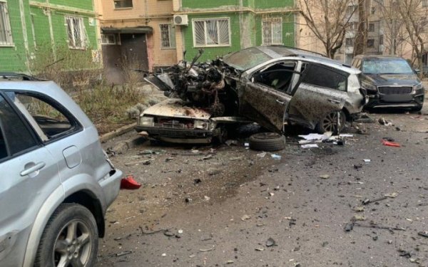 У Київському районі Одеси вибухнуло авто. Постраждав чоловік