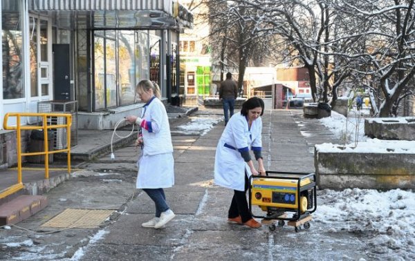 Самый сильный удар по энергетике с начала года: в ДТЭК объяснили, что будет со светом