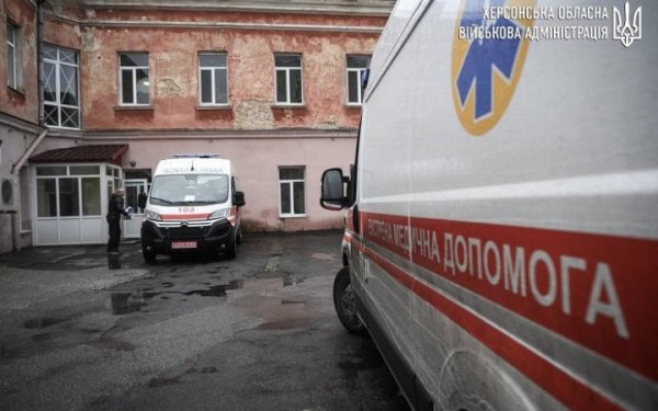 Російський дрон скинув вибухівку на цивільного у Херсоні