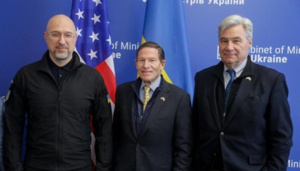 Тіньовий флот і ядерна енергетика: Шмигаль обговорив із сенаторами США нові санкції проти Росії