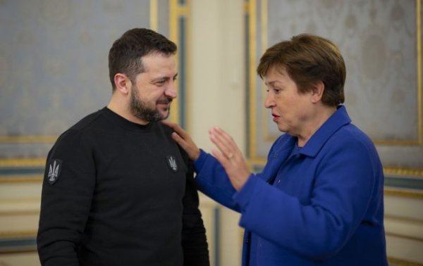 Передышка для Украины: деньги от МВФ и ЕС близко, но весной – новые переговоры
