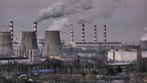Росіяни знову б’ють з артилерії по Херсонській ТЕЦ, щонайменше п’ять влучань