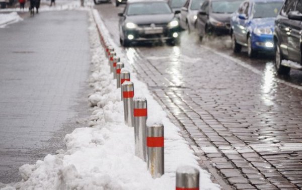 Скользкие дороги и подъем воды в реках: что будет с погодой в Украине завтра