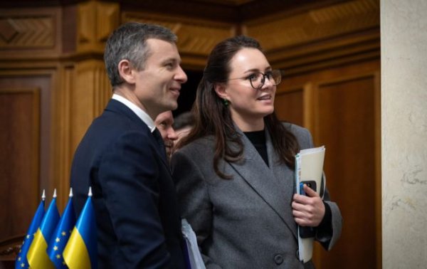 Кредиты в обмен на налоги: почему Украина рискует программой и деньгами МВФ