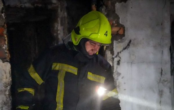 В Одессе под завалами разрушенного дома нашли тело женщины: фото последствий атаки РФ