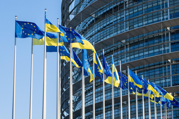 Президентка Європарламенту підписала кредит на €90 мільярдів для України