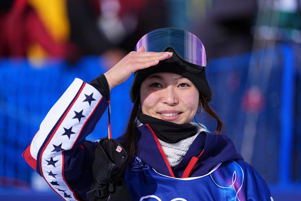 Snowboard: Liu Jiayu bez urazów po upadku, Kim prowadzi