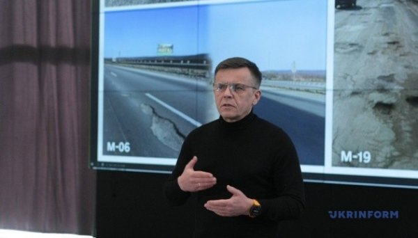 Сухомлин назвав середню вартість ремонту квадратного метра дороги