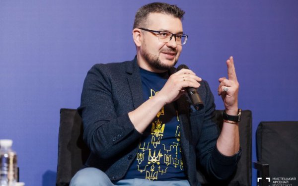 На місці памʼятників Леніну і Щорсу в Києві мають бути пам’ятники Скоропадському і Петлюрі, – голова УІНП