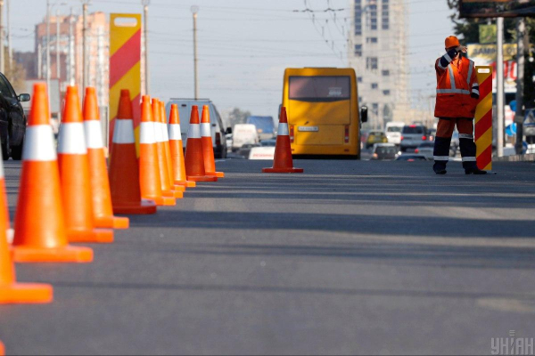 В КМДА попередили про обмеження руху низкою мостів: де починають ремонти