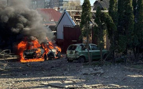 Росіяни атакували дроном цивільне авто у Запорізькій області, поранено людину