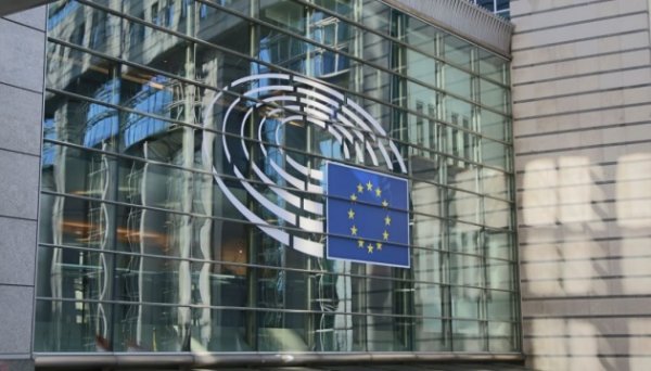 Торговельна угода: комітет Європарламенту підтримав скасування мит на американські товари з низкою обмежень