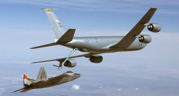 Операція "Епічна лють": історія авантюри Boeing, за допомогою якої США бомбардують Іран