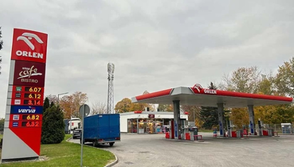Польша уменьшит акцизы на топливо до самого низкого уровня в ЕС