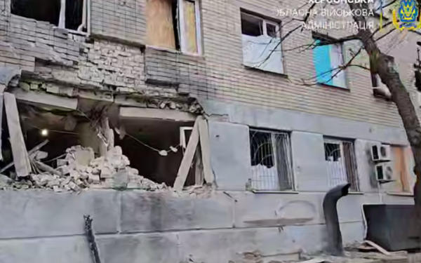 Російські окупанти атакували Дніпровський район Херсон