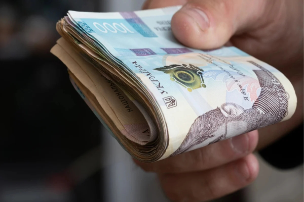 Главное за среду: инвесторы для Мотор-Банка и PIN-банка, финмон и $1,3 млрд от Японии