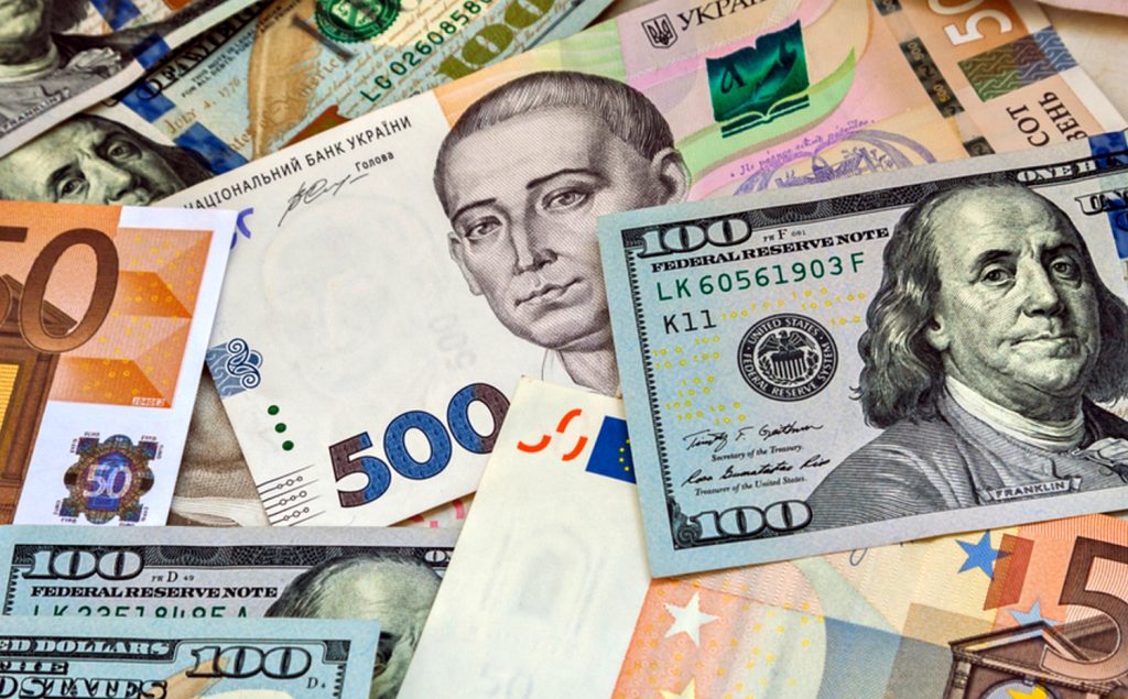 Курс долара і євро на 13 квітня 2026 в Україні: що змінив Нацбанк, скільки коштує валюта Курс долара і євро на 13 квітня 2026 в Україні: що змінив Нацбанк, скільки коштує валюта
