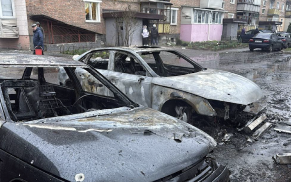 Головне за п’ятницю, 10 квітня: майже 150 боєзіткнень, атака на Суми, новий очільник Митної служби, молитва за мир у Ватикані