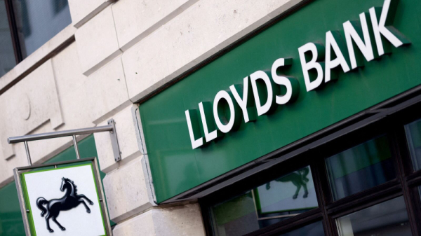 Lloyds Bank первым в Британии включил ИИ в состав совета директоров