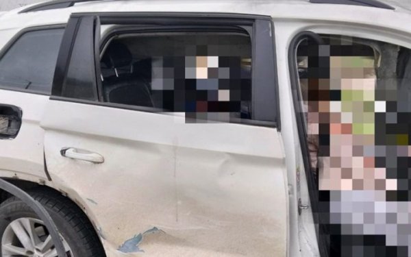 Росіяни атакували цивільний автомобіль у Херсоні, загинула жінка (оновлено)