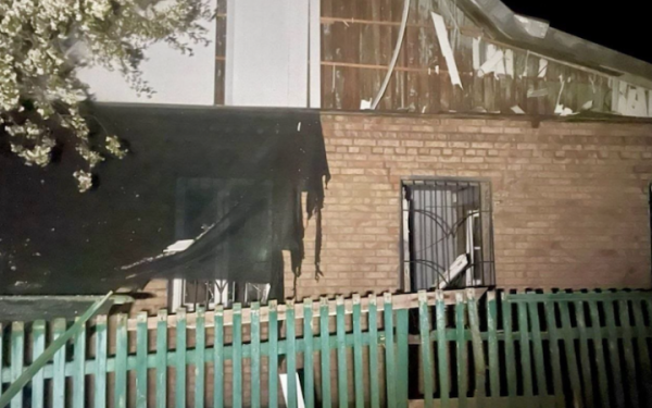 Росія знову атакувала Дніпро і область. Двоє чоловіків поранені