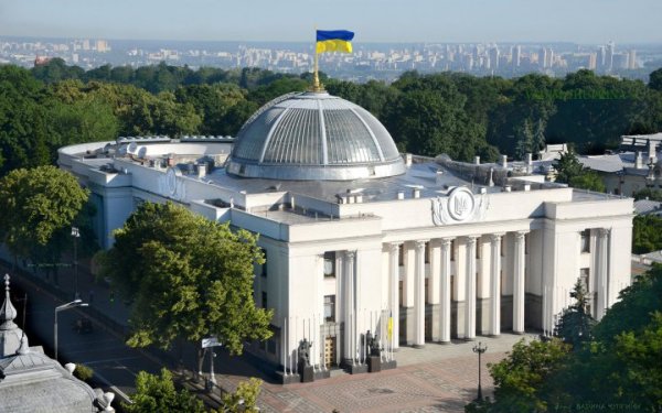 Рада підтримала впровадження єдиних стандартів утримання місць поховання воїнів